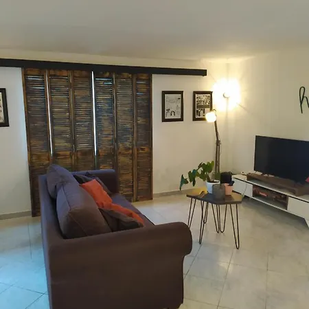 Giovanna Apartman Ceyreste